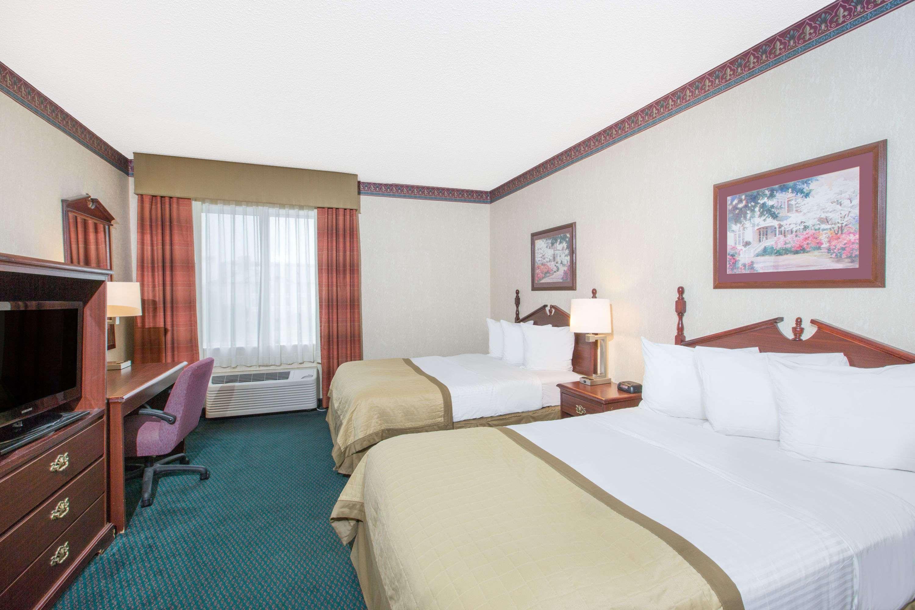 Baymont By Wyndham Jonesboro Hotel Kültér fotó
