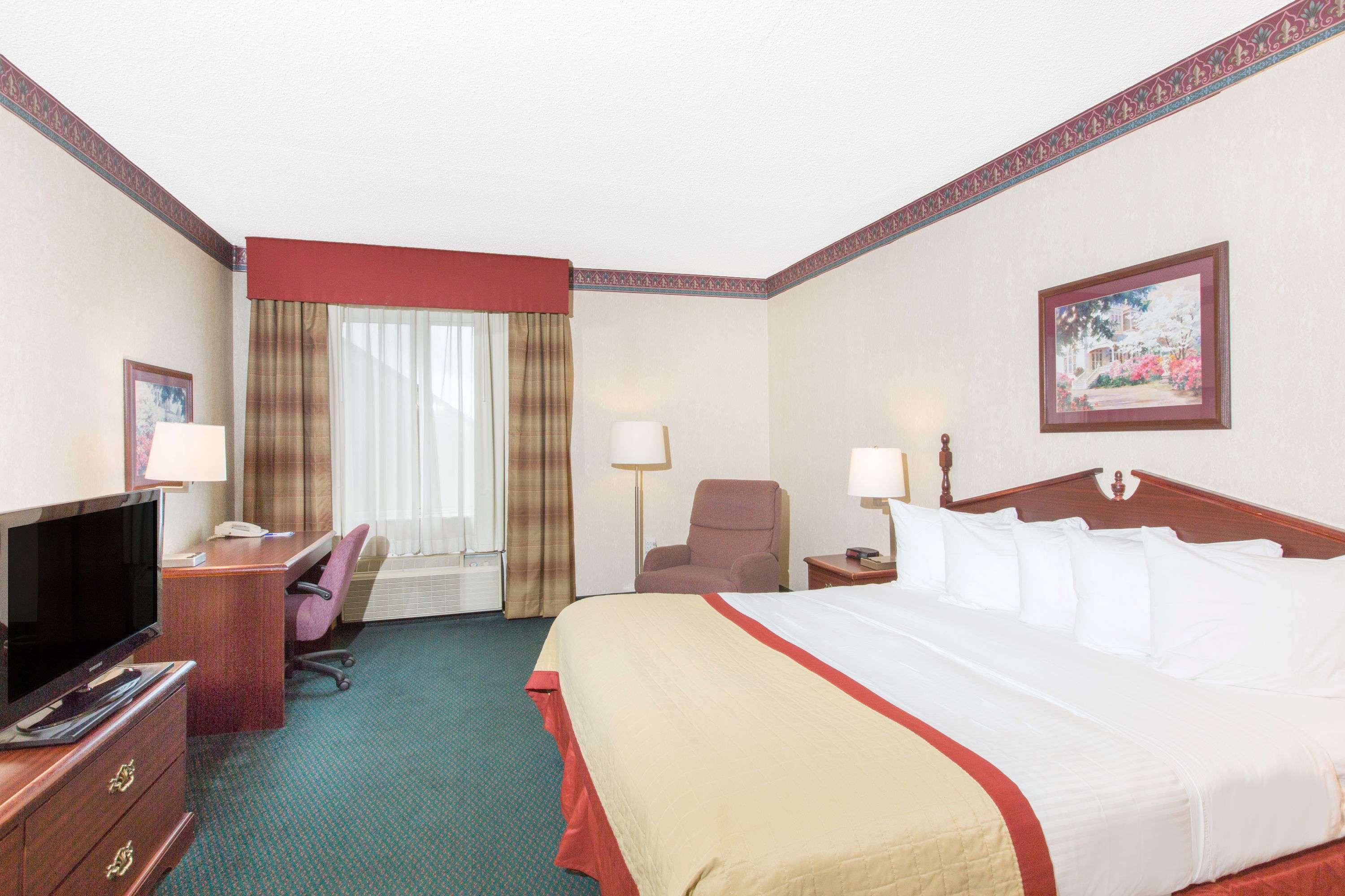 Baymont By Wyndham Jonesboro Hotel Kültér fotó