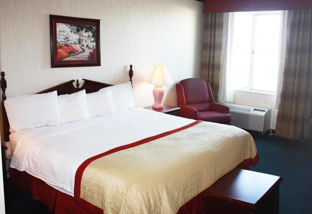 Baymont By Wyndham Jonesboro Hotel Kültér fotó